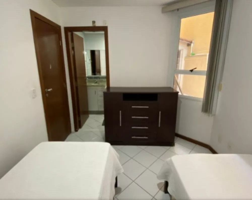 Apartamento à venda com 4 quartos, 166m² - Foto 3