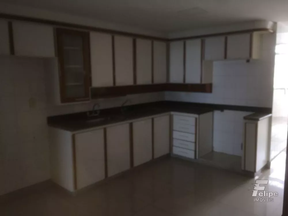 Apartamento à venda com 4 quartos, 220m² - Foto 9