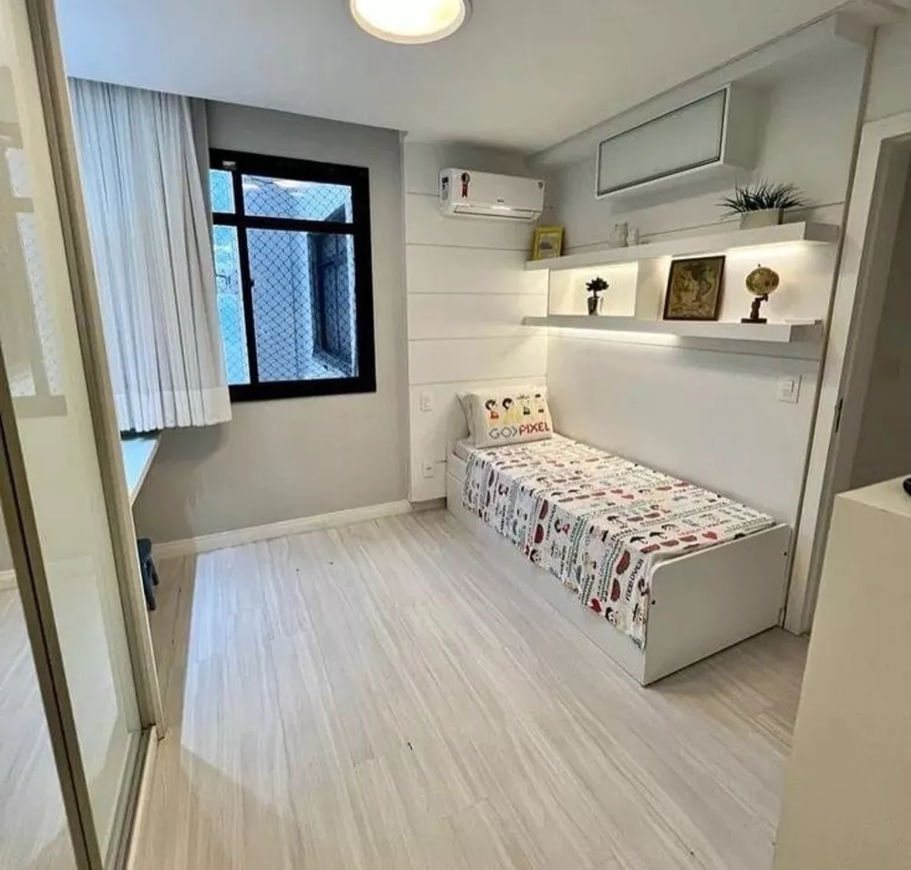 Apartamento à venda com 3 quartos, 165m² - Foto 4