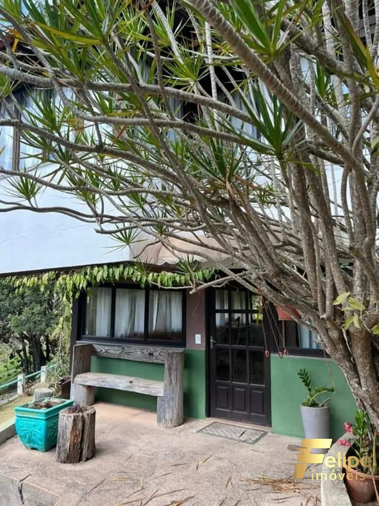 Sítio, 5 quartos, 4 m² - Foto 1