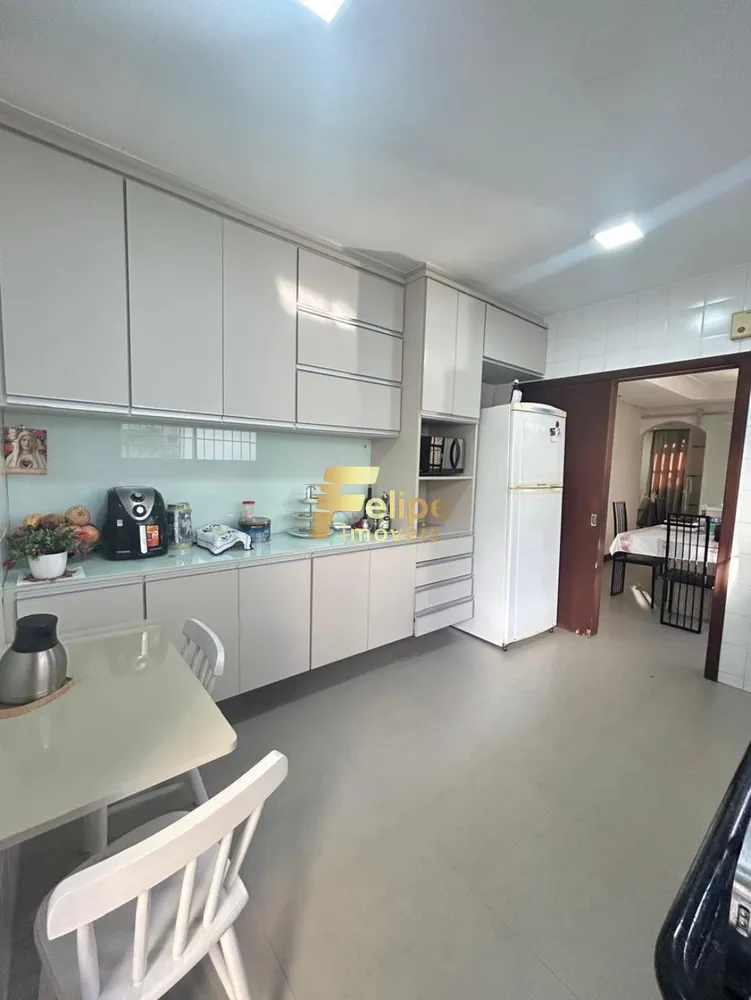 Casa, 3 quartos, 208 m² - Foto 10