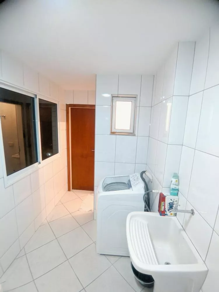 Apartamento à venda com 4 quartos, 150m² - Foto 2