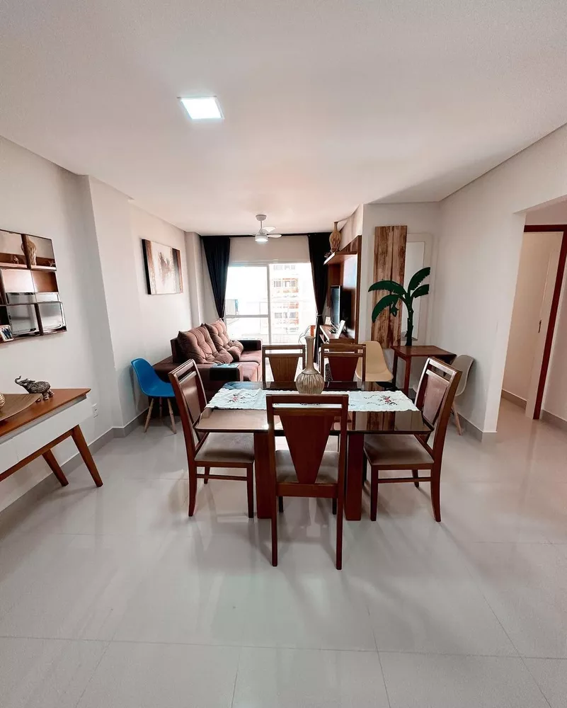 Apartamento à venda com 3 quartos, 74m² - Foto 1