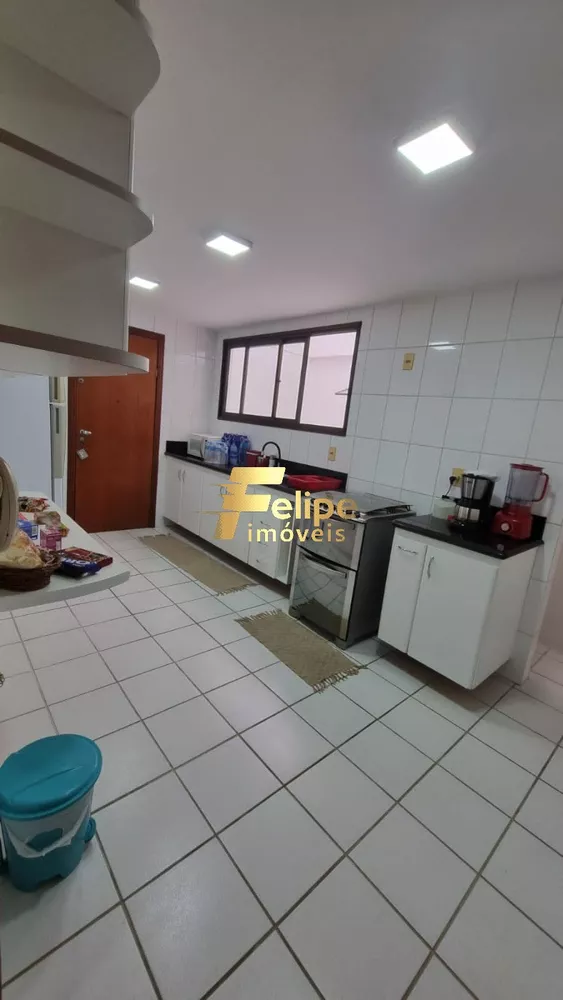 Apartamento à venda com 3 quartos, 133m² - Foto 2