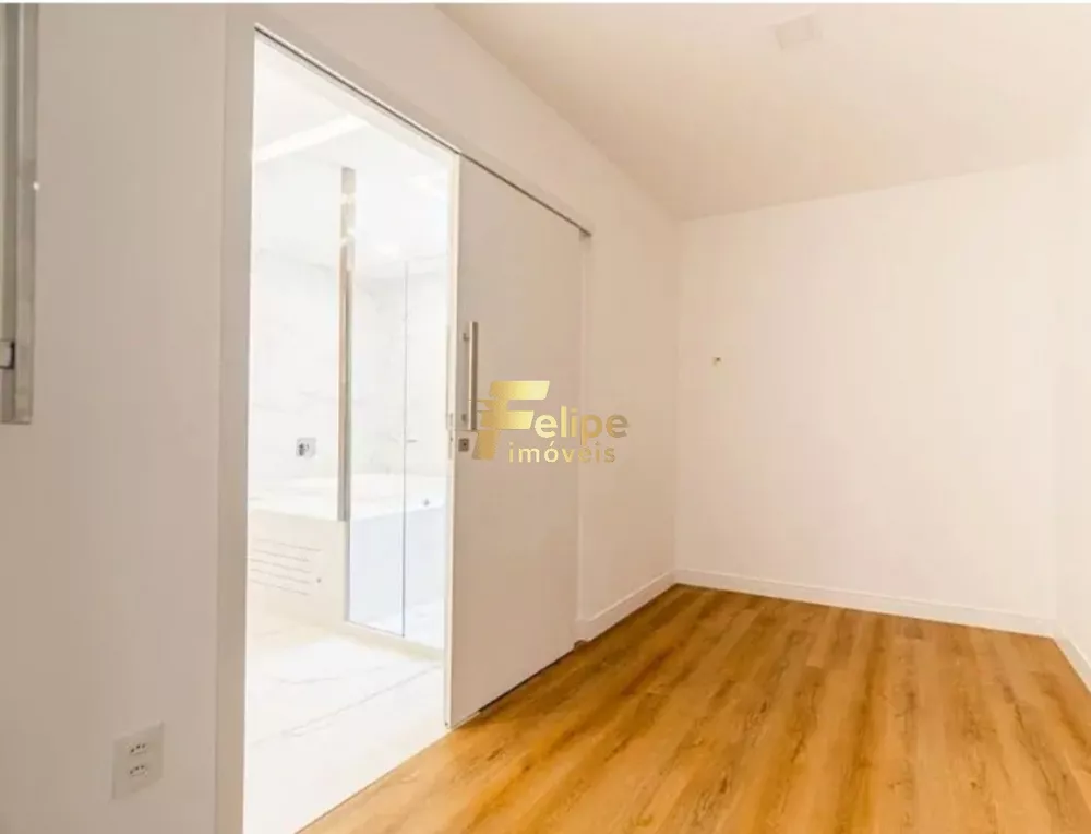 Casa à venda com 3 quartos, 320m² - Foto 9