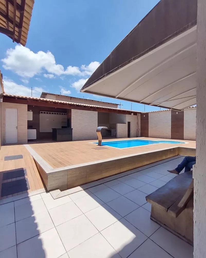 Casa à venda com 7 quartos, 250m² - Foto 6