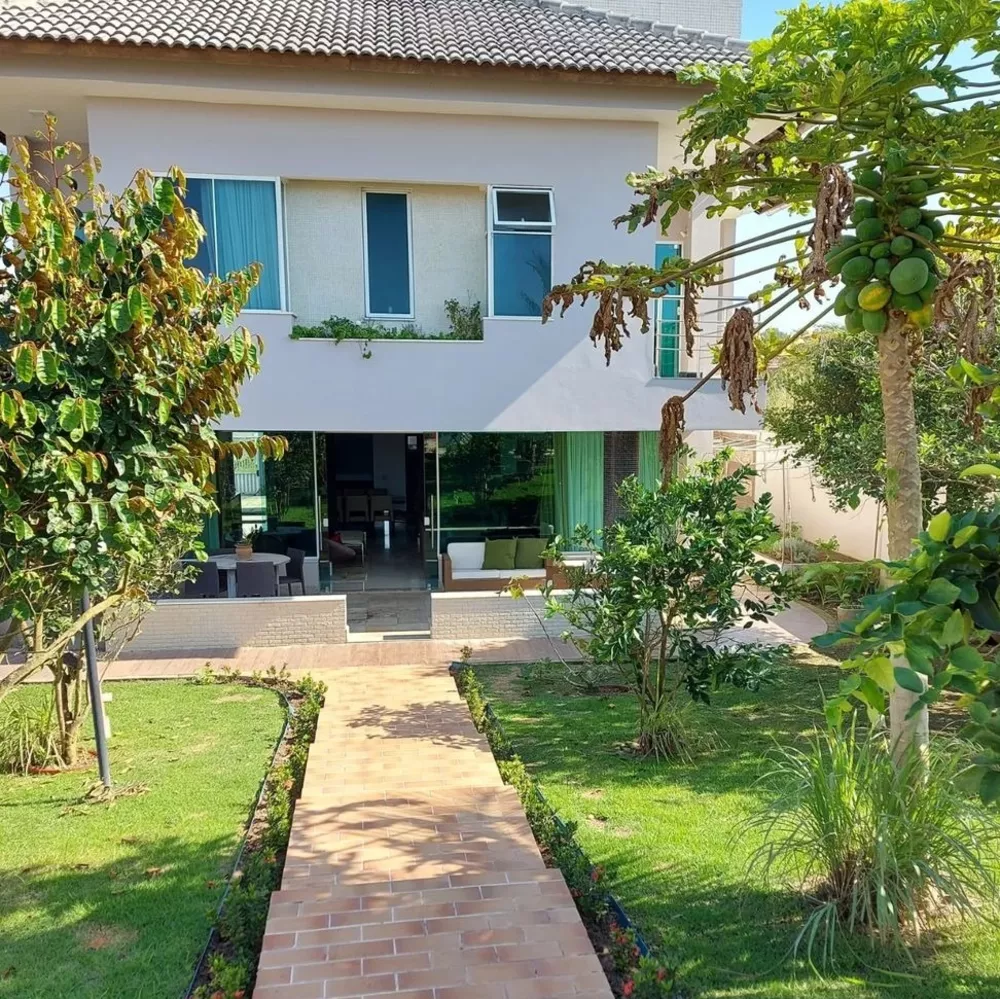 Casa à venda com 4 quartos, 750m² - Foto 1