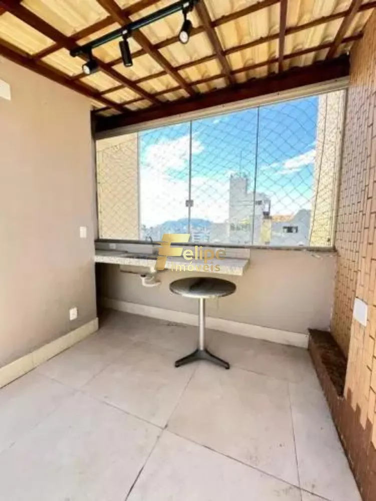 Cobertura à venda com 4 quartos, 300m² - Foto 4