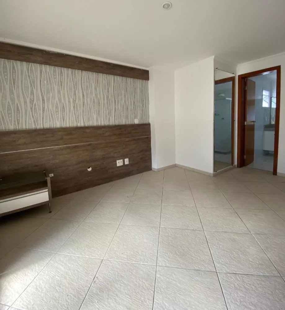 Apartamento à venda com 3 quartos, 155m² - Foto 2