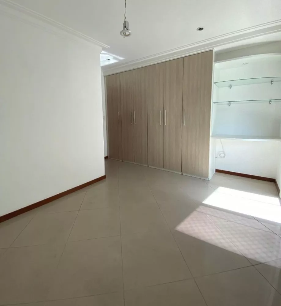 Apartamento à venda com 3 quartos, 155m² - Foto 7