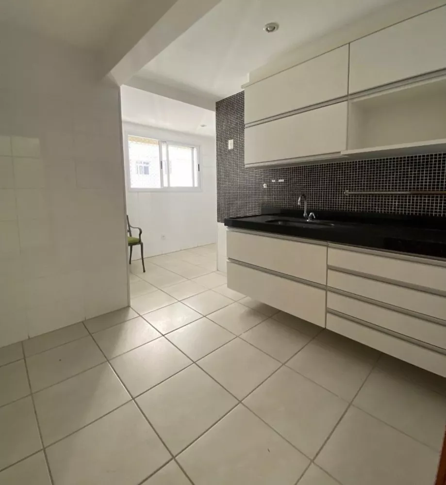 Apartamento à venda com 3 quartos, 155m² - Foto 4