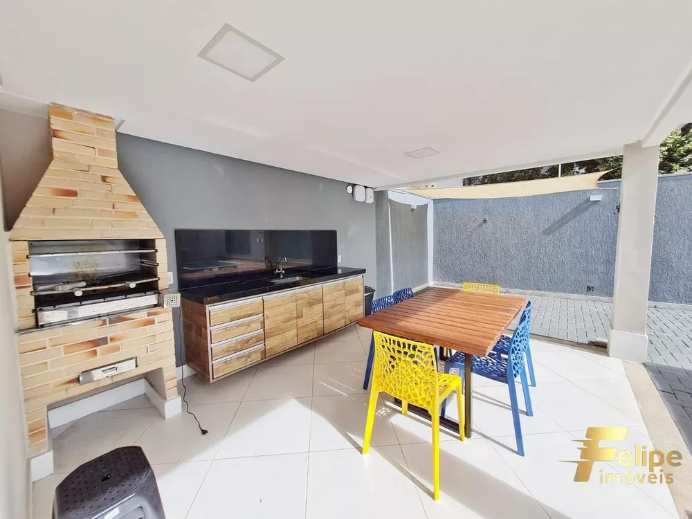 Casa à venda com 4 quartos, 360m² - Foto 3