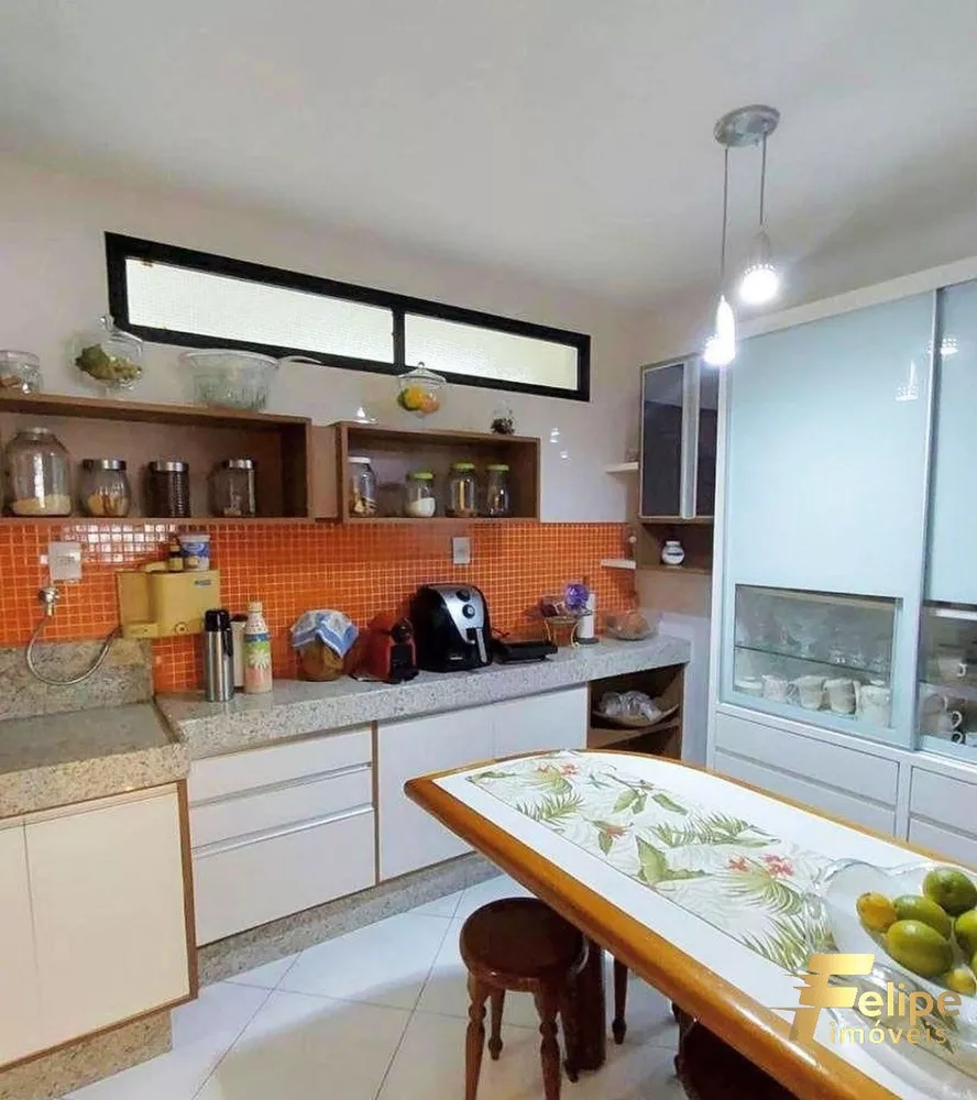 Apartamento à venda com 3 quartos, 186m² - Foto 2