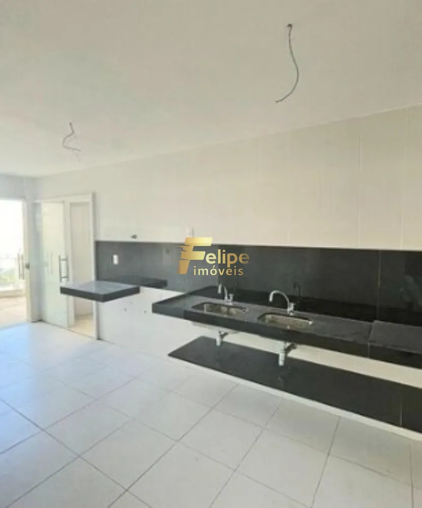 Cobertura, 3 quartos, 247 m² - Foto 2