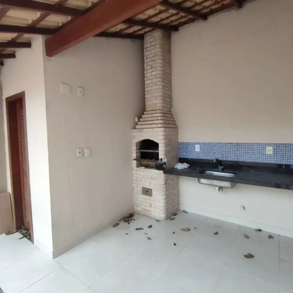 Casa à venda com 3 quartos, 155m² - Foto 2