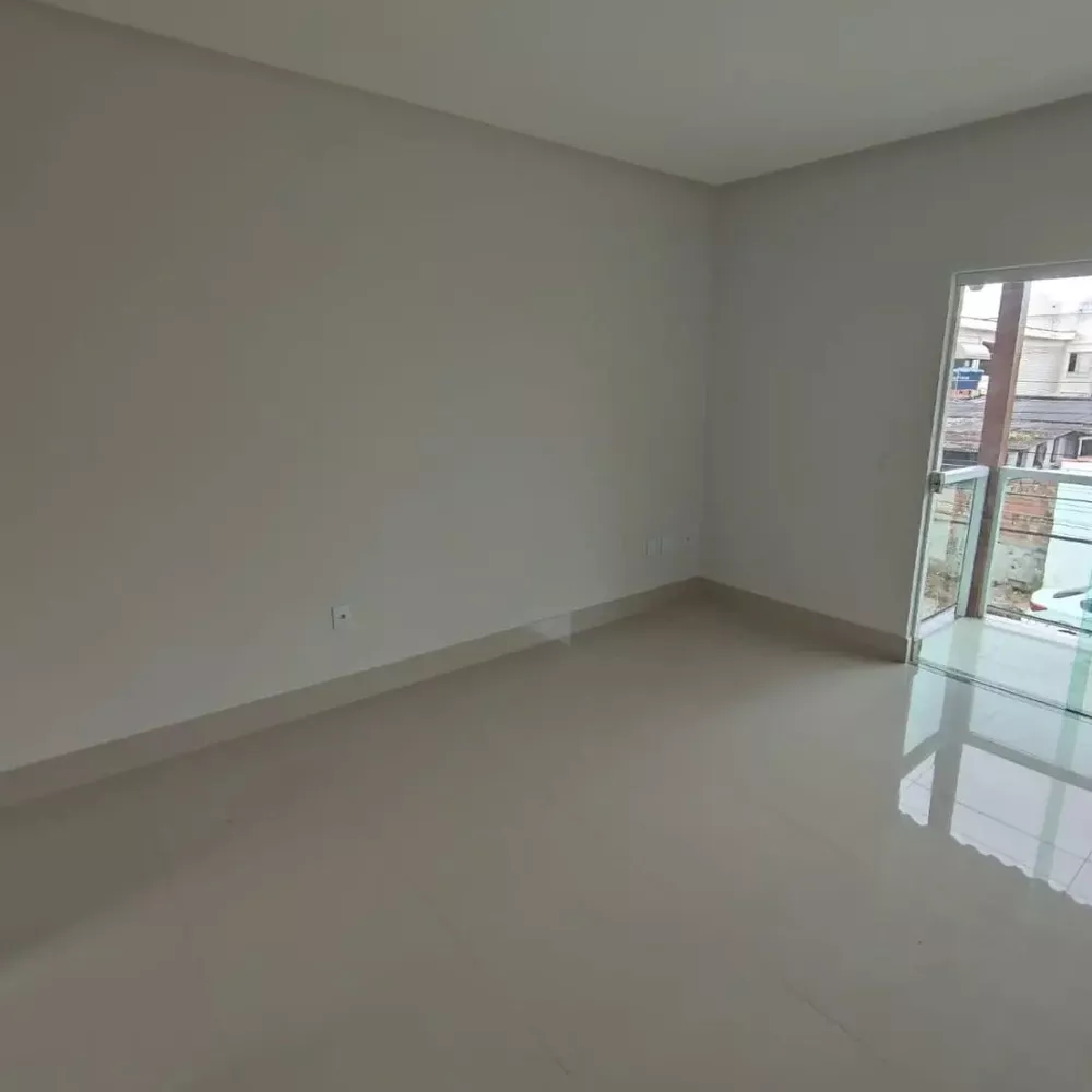 Casa à venda com 3 quartos, 155m² - Foto 7