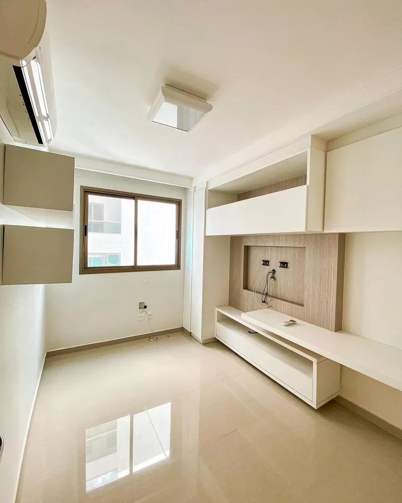 Apartamento à venda com 4 quartos, 148m² - Foto 3