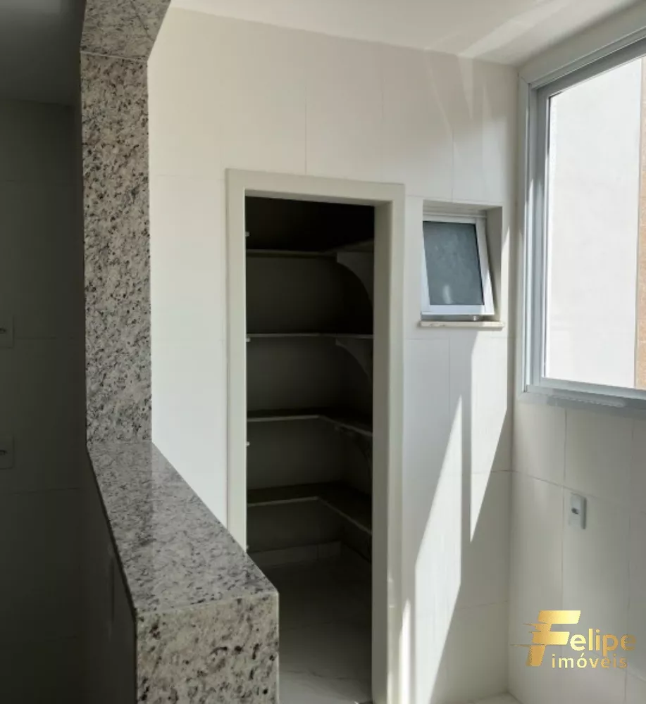 Apartamento à venda com 3 quartos, 125m² - Foto 3