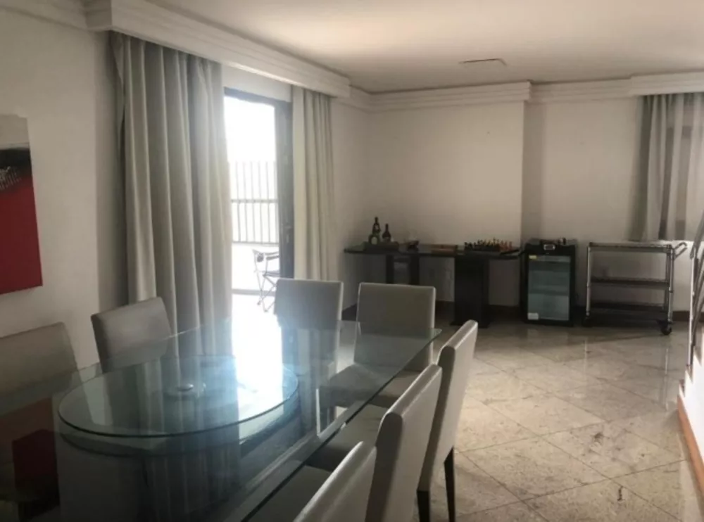 Apartamento à venda com 3 quartos, 242m² - Foto 5