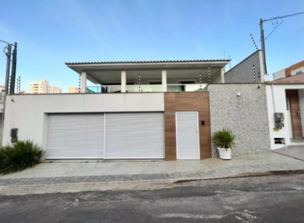 Casa à venda com 4 quartos, 400m² - Foto 1