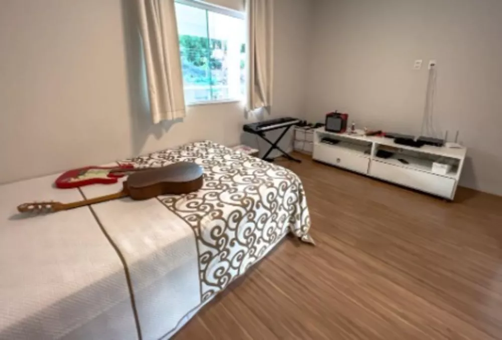 Casa à venda com 4 quartos, 400m² - Foto 12