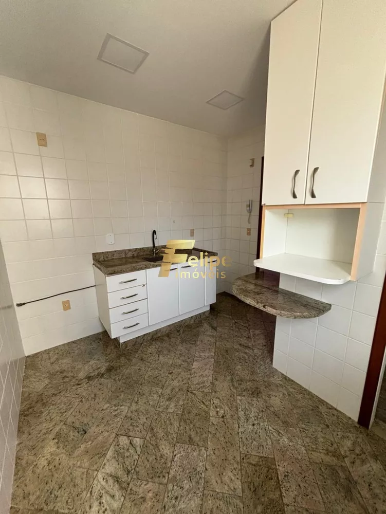 Apartamento à venda com 2 quartos, 73m² - Foto 4