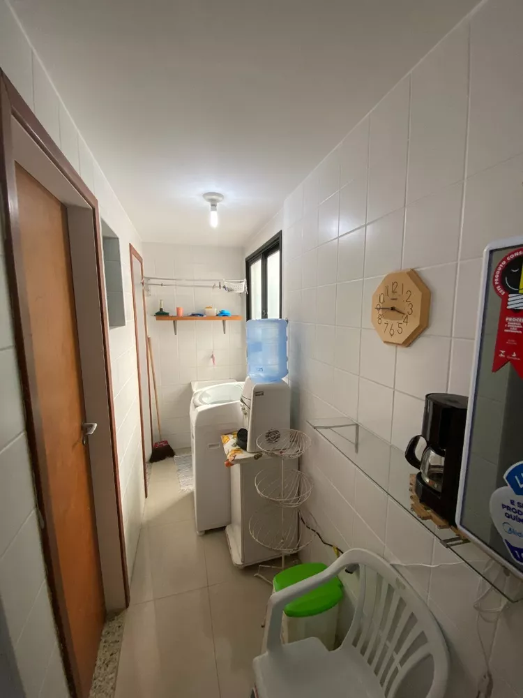 Apartamento à venda com 3 quartos, 140m² - Foto 3