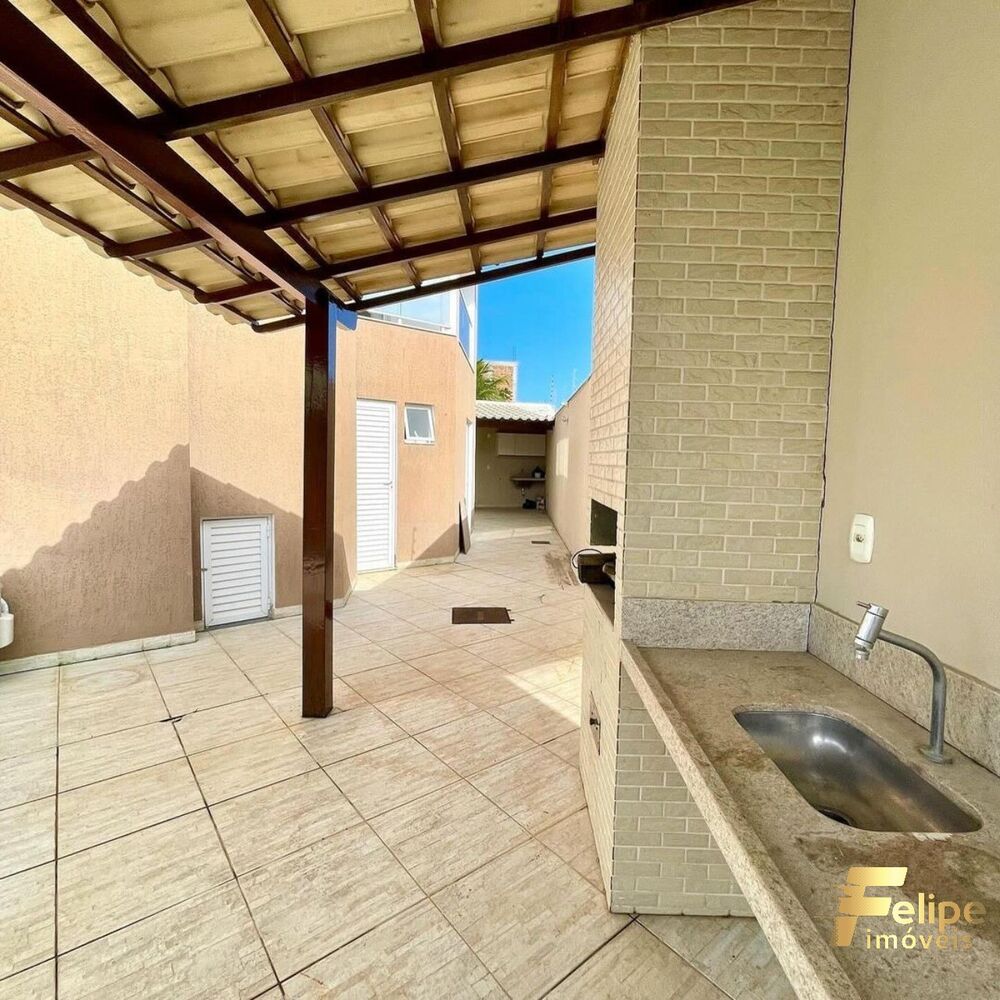 Casa à venda com 4 quartos, 250m² - Foto 7