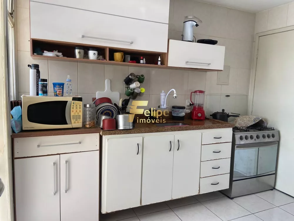 Apartamento à venda com 3 quartos, 135m² - Foto 2