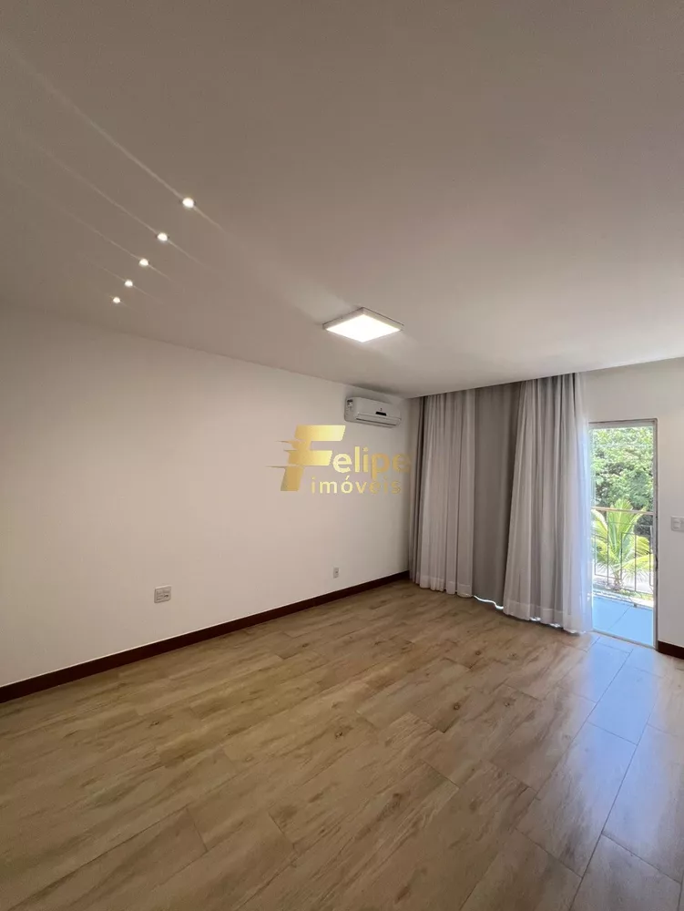 Casa à venda com 4 quartos, 300m² - Foto 3