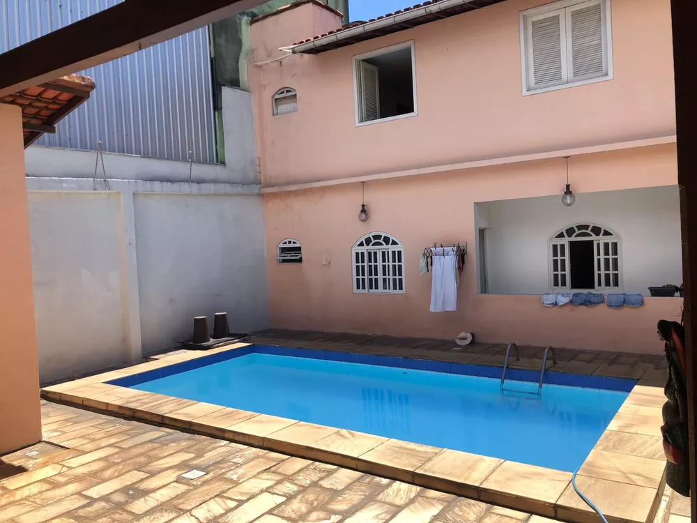 Casa à venda com 3 quartos, 300m² - Foto 8