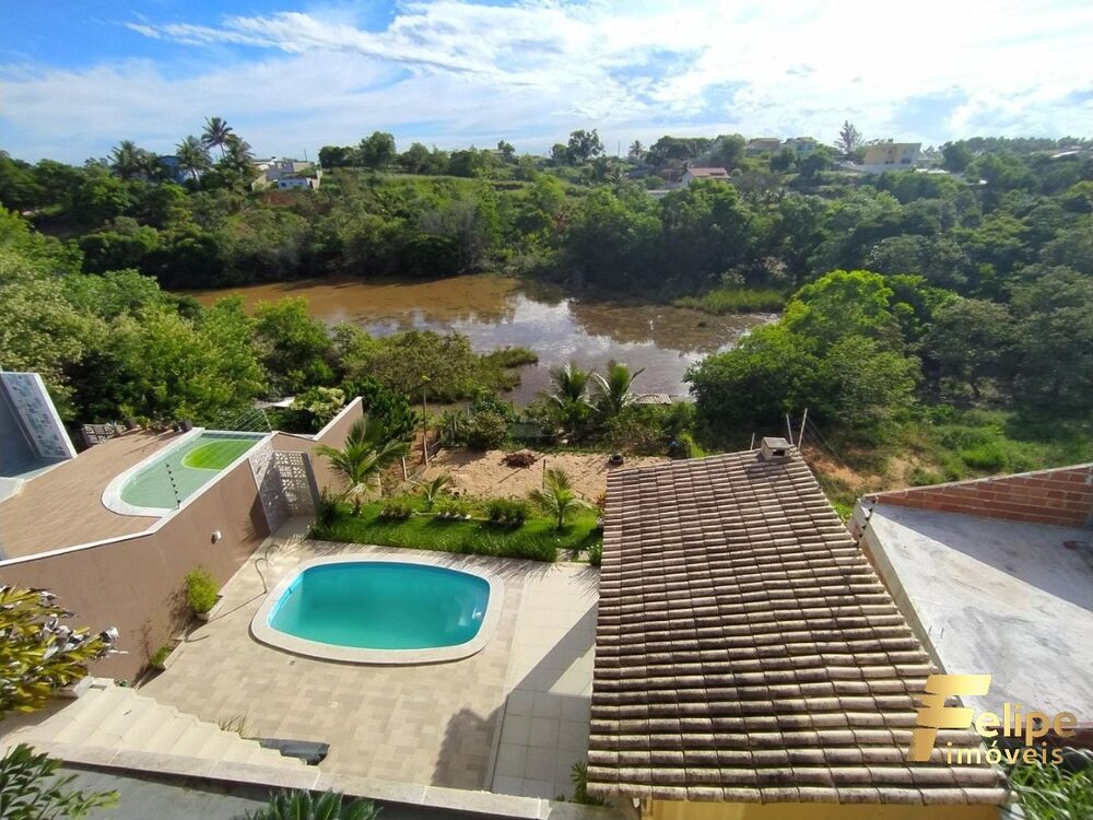 Casa à venda com 3 quartos, 270m² - Foto 1