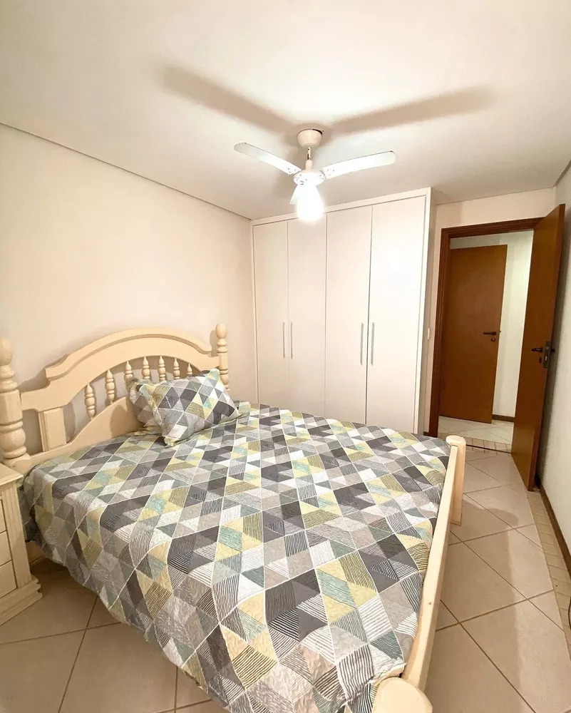 Apartamento à venda com 3 quartos, 110m² - Foto 3