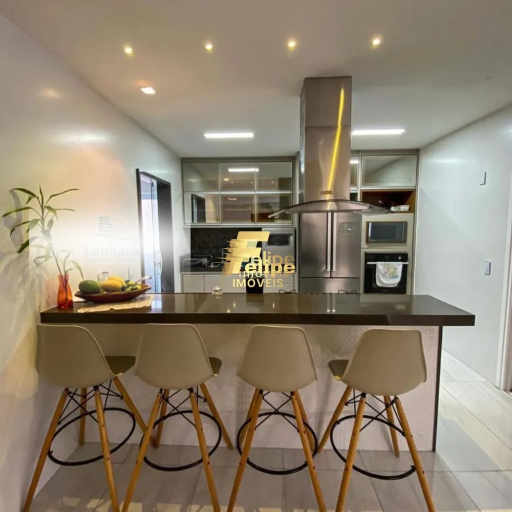 Casa, 3 quartos, 256 m² - Foto 2