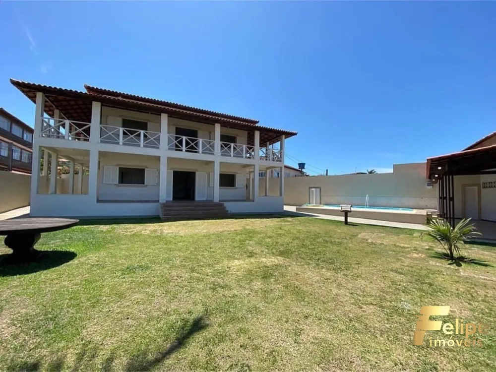 Casa à venda com 6 quartos, 360m² - Foto 1