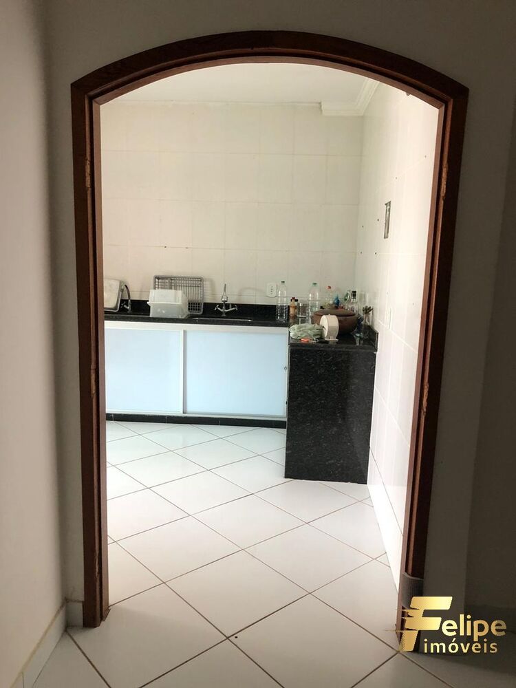 Casa, 6 quartos, 160 m² - Foto 4