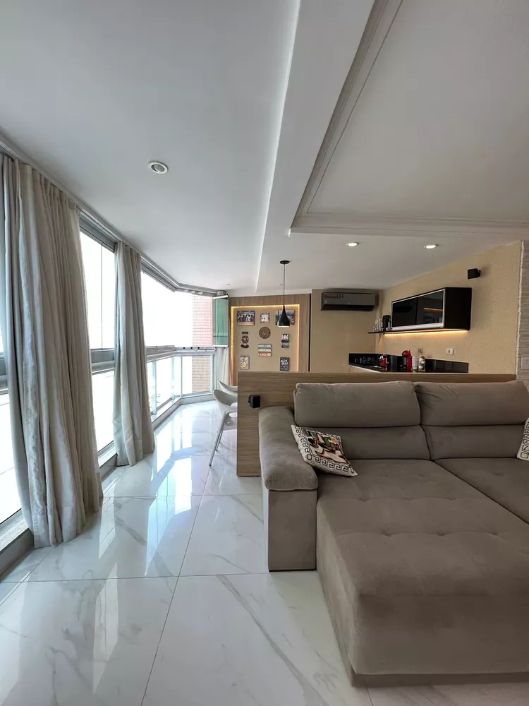 Apartamento à venda com 3 quartos, 135m² - Foto 1