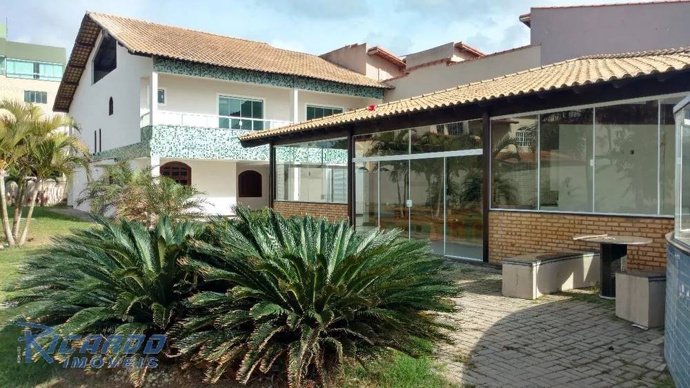 Casa à venda com 4 quartos, 660m² - Foto 1