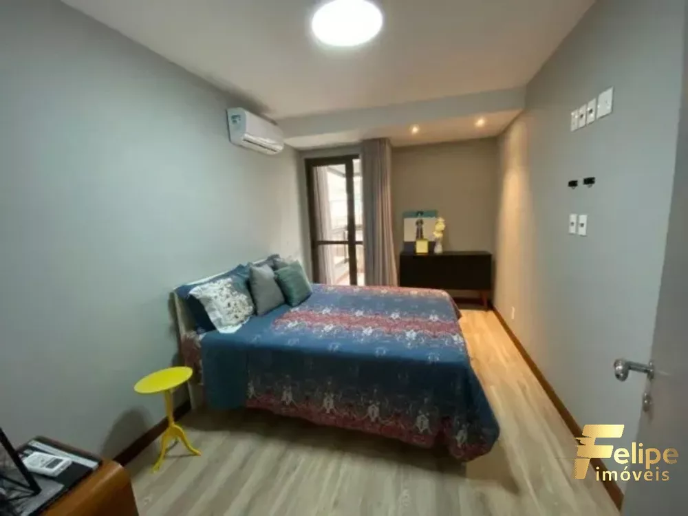 Apartamento à venda com 3 quartos, 145m² - Foto 2