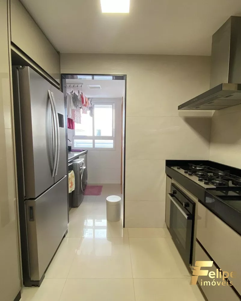 Apartamento à venda com 3 quartos, 115m² - Foto 2