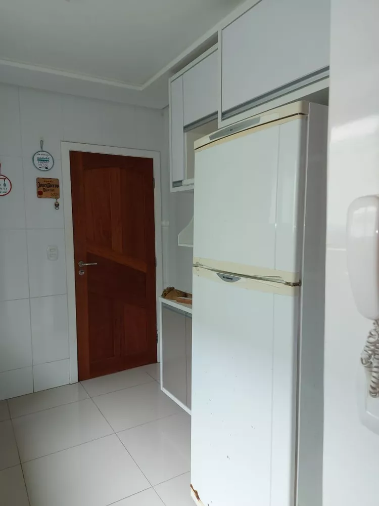 Casa à venda com 3 quartos, 350m² - Foto 4