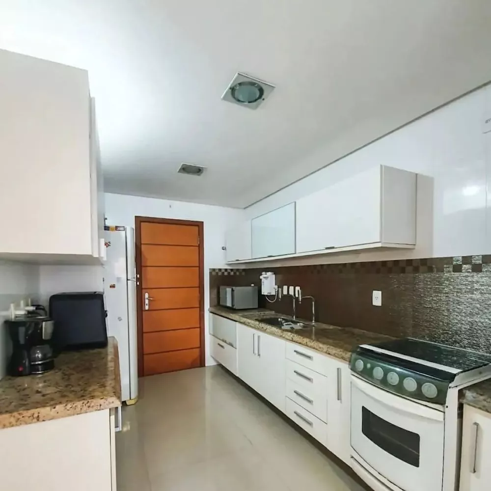 Apartamento à venda com 3 quartos, 110m² - Foto 3