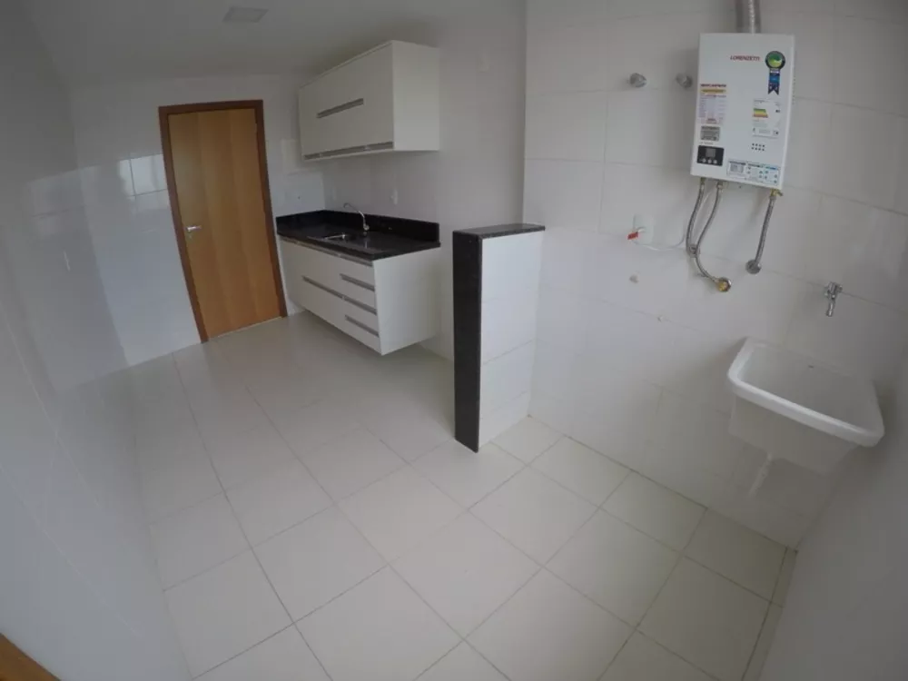 Apartamento à venda com 3 quartos, 98m² - Foto 2