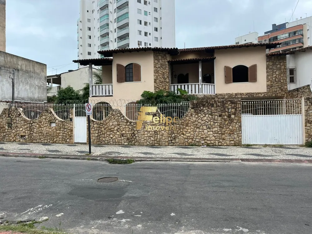 Casa, 5 quartos, 200 m² - Foto 1