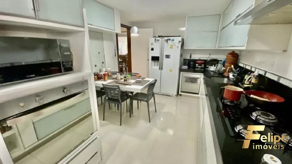 Apartamento à venda com 3 quartos, 130m² - Foto 4