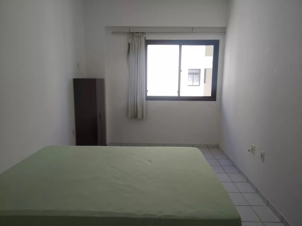 Apartamento à venda com 2 quartos, 65m² - Foto 9