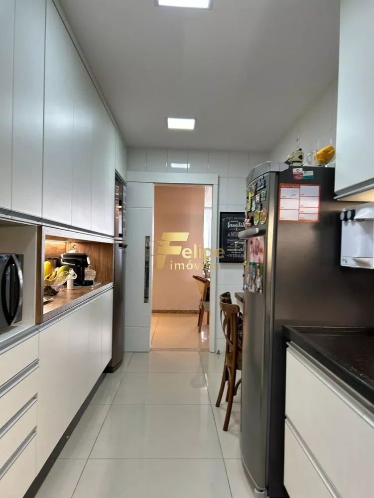 Apartamento à venda com 3 quartos, 130m² - Foto 3