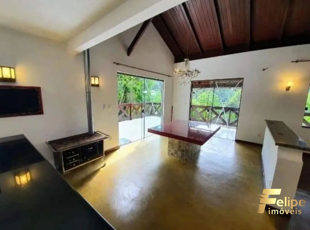 Casa, 3 quartos, 220 m² - Foto 1