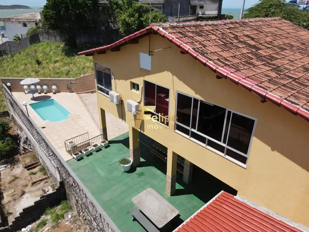 Casa à venda com 4 quartos, 400m² - Foto 1