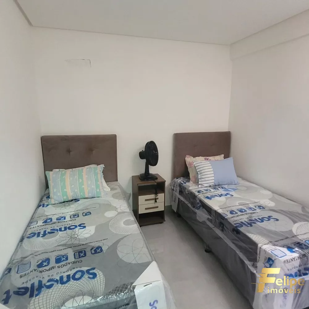 Apartamento à venda com 2 quartos, 70m² - Foto 3